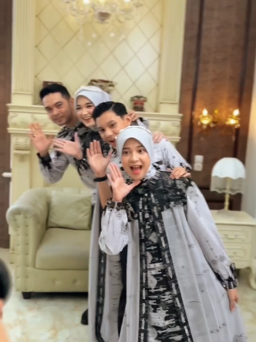 @SARIMBIT LEBARAN