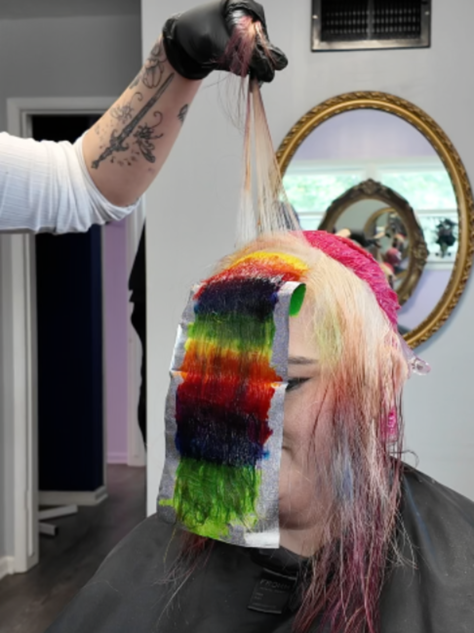 @🔮Syd ~ Omaha Alt Hairstylist✨