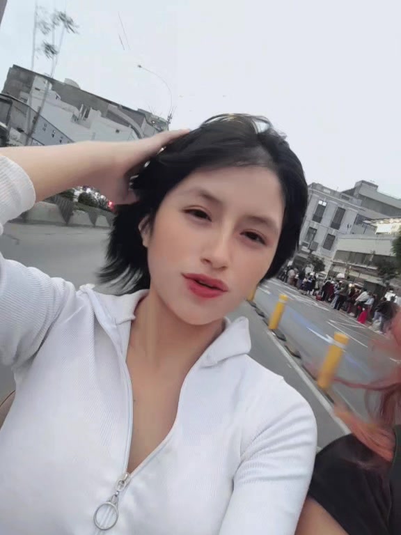 @Mılƴ