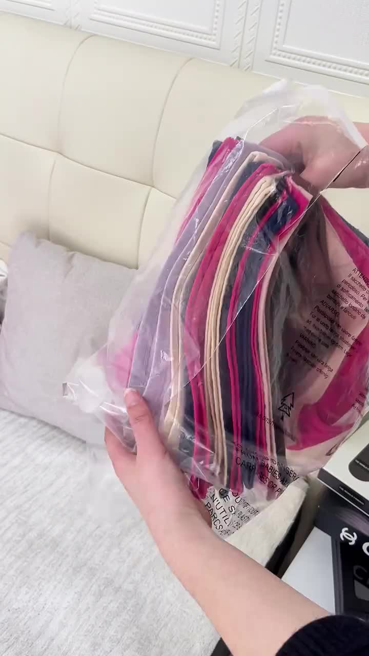 @GlossyChicGoddess