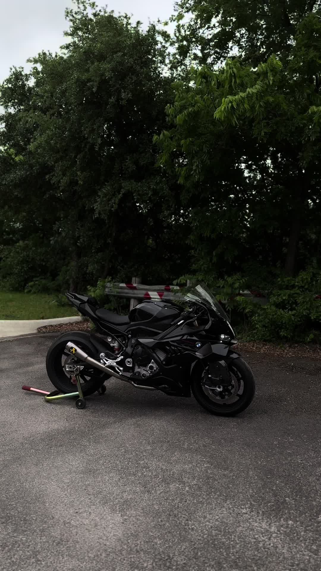 @S1KKOBY