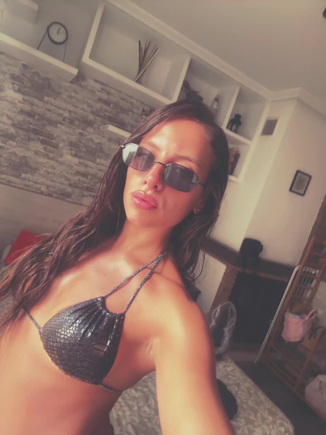 @naomi_sommella