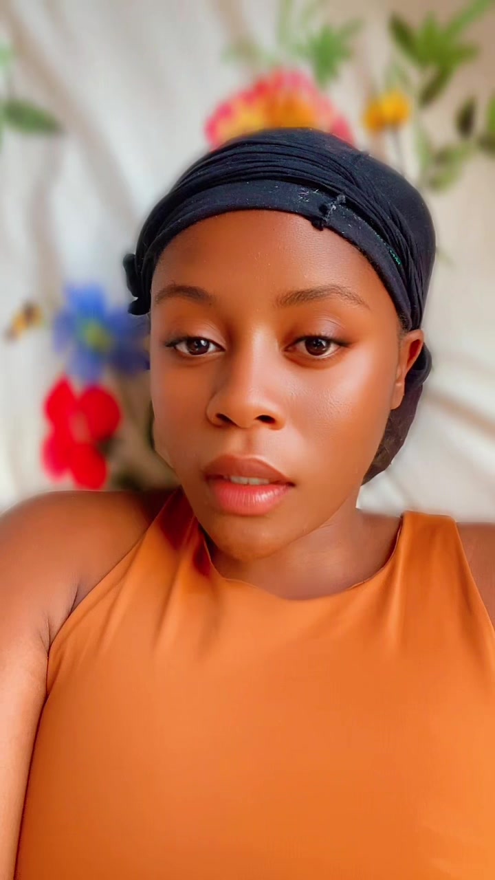 @Twa Santa Precious 🌹🦋✨🍫