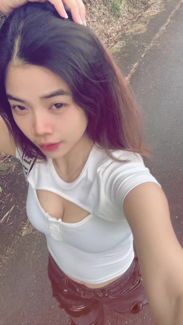 @𝔂𝓸𝓸𝓷𝔂🐻