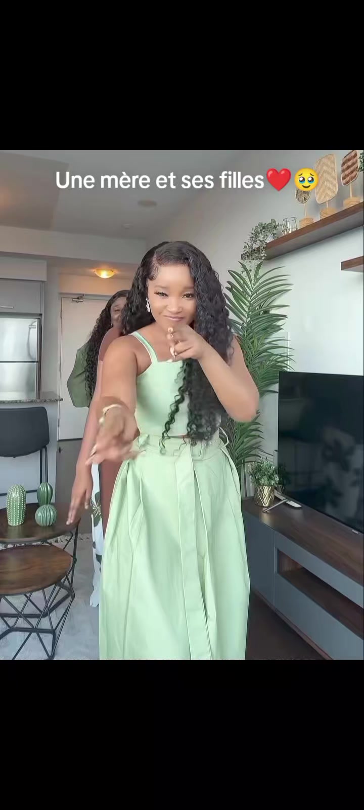 @Sandra Okunzuwa Fans Page