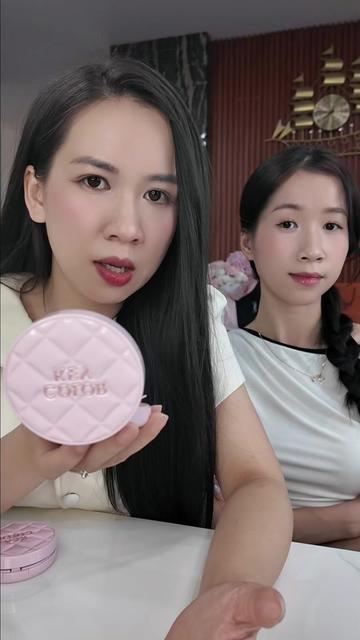 @Chị La em Zo