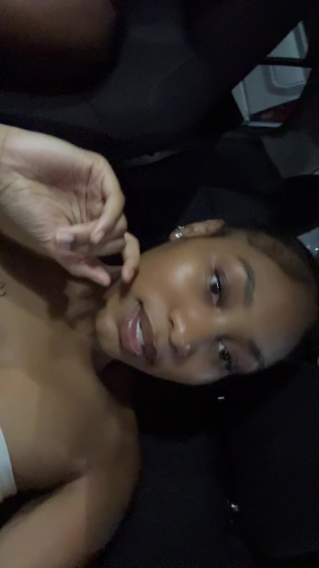 @Zari K