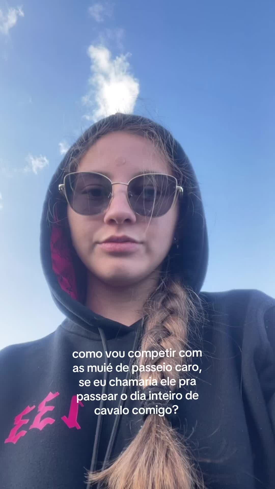 @_sarinha481_