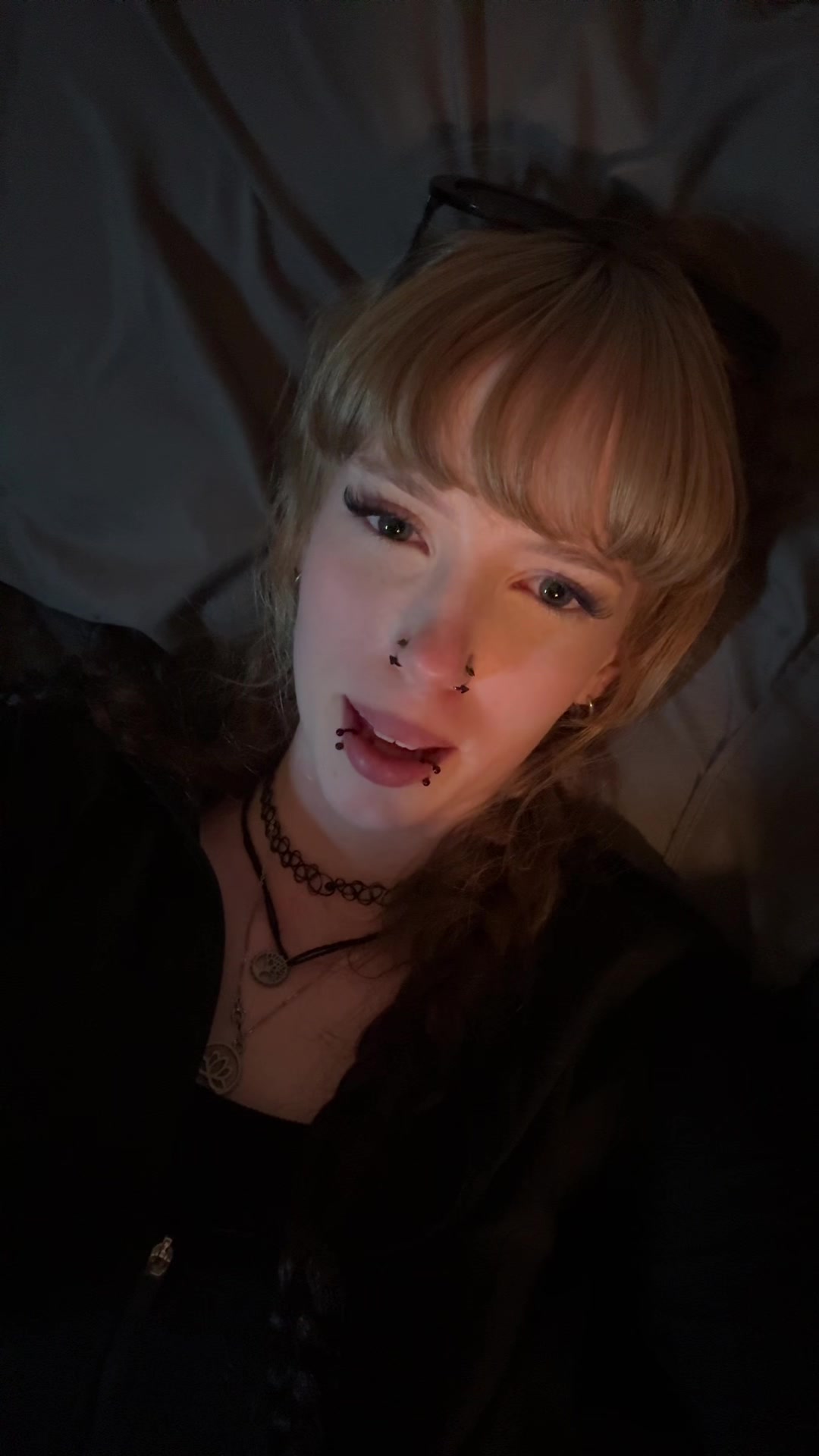 @v