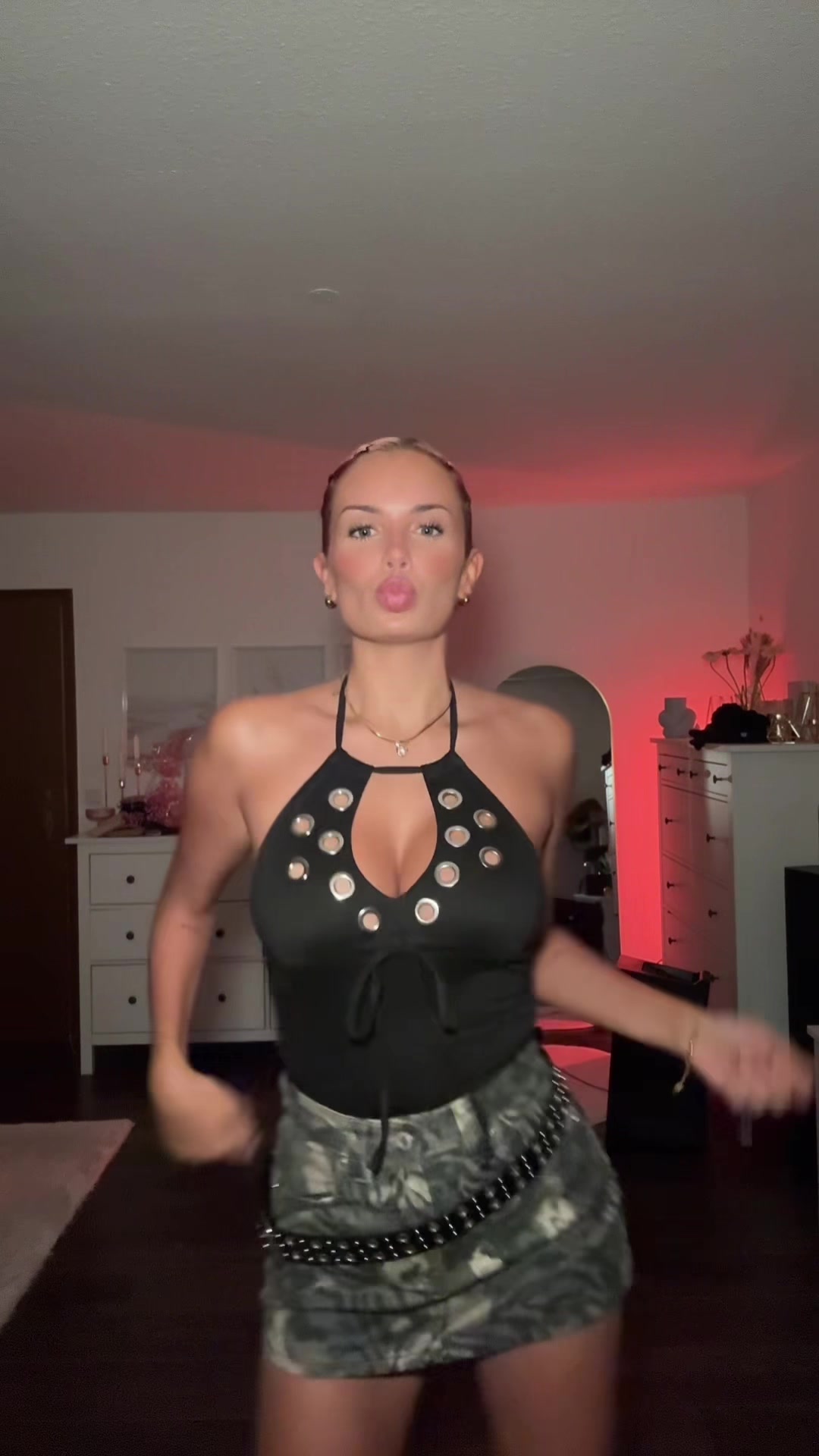 @NYXEA