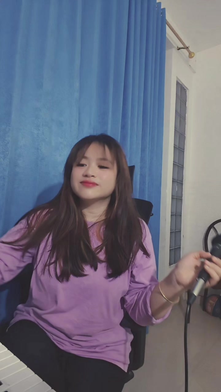 @myshofia17