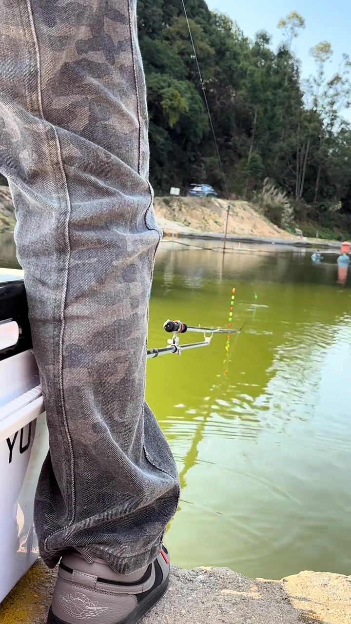 @Tụt l&agrave; vụt 🎣
