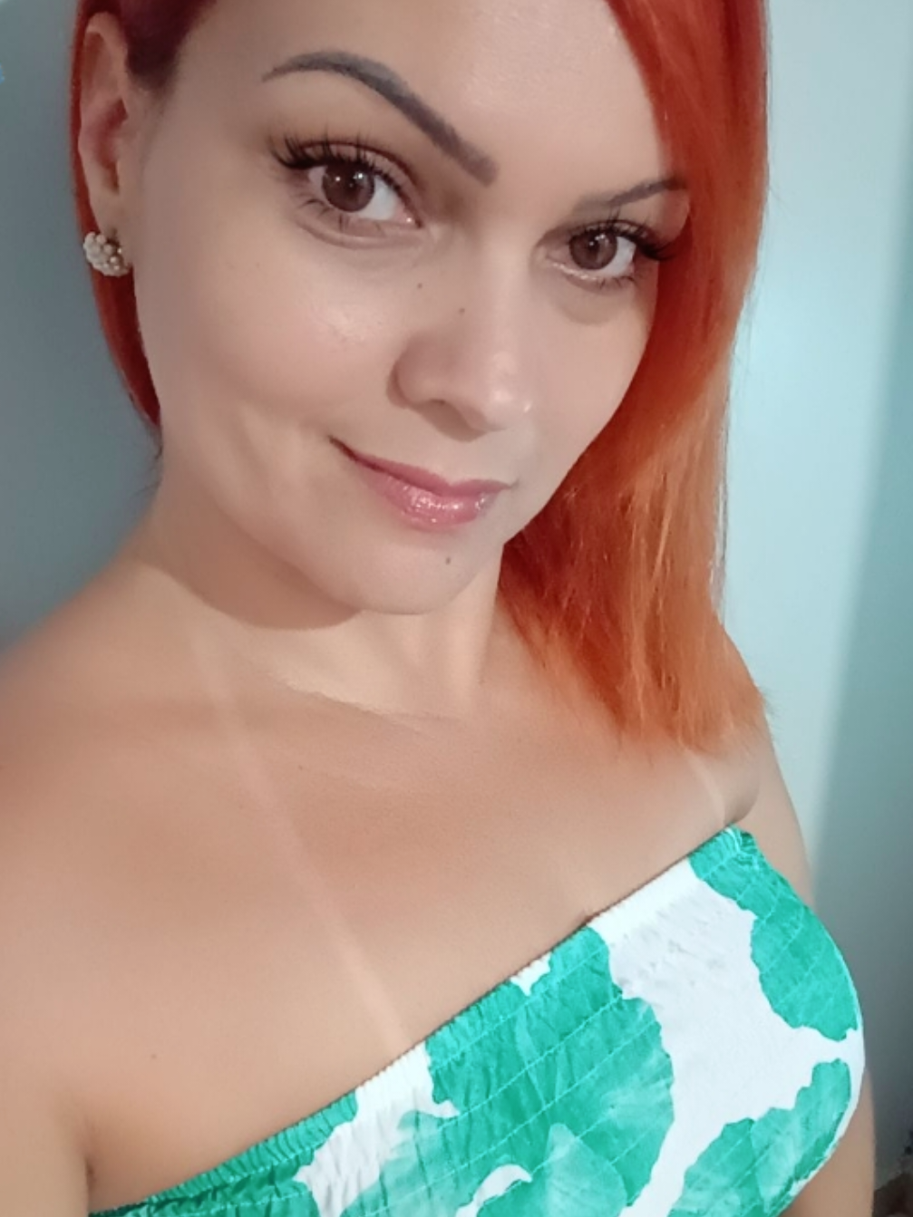 @Lyla  Pereira 🥂🍓