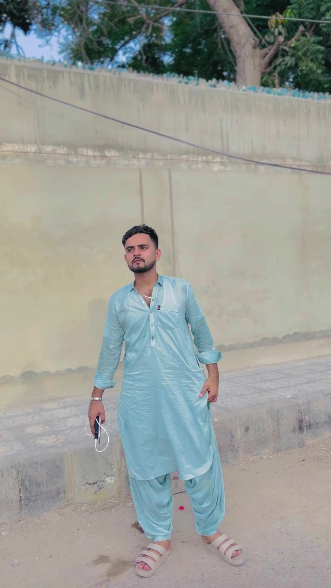 @AttiQ miنZai❤💥