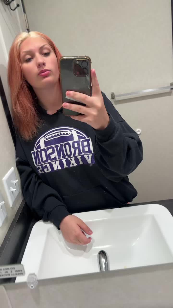 @Jayla
