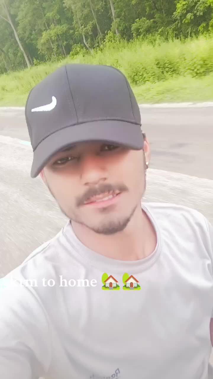 @__mAsUm❣️❣️bOy___
