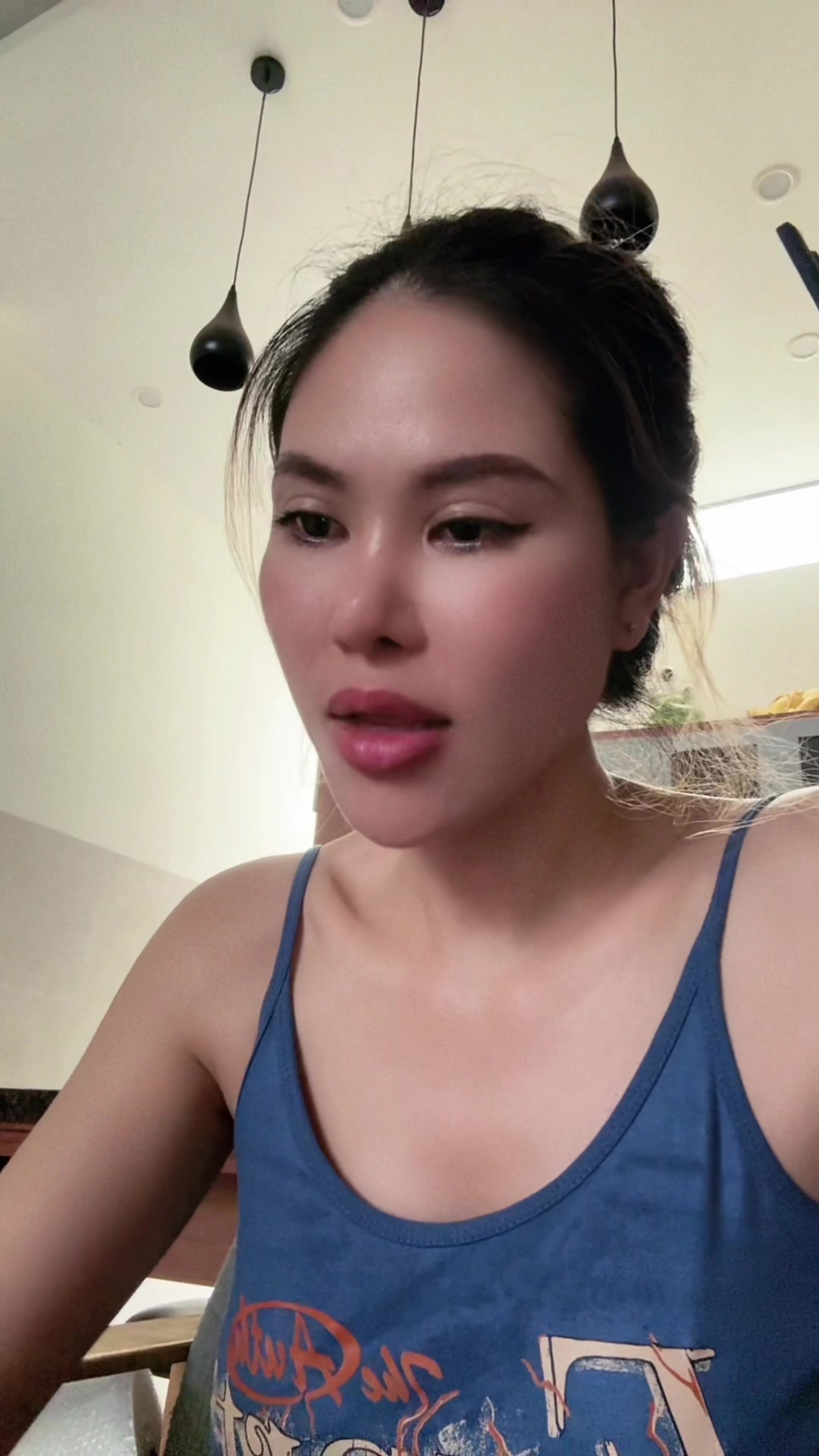 @SUNNY (B&Agrave; C&Ocirc; MIỀN T&Acirc;Y)