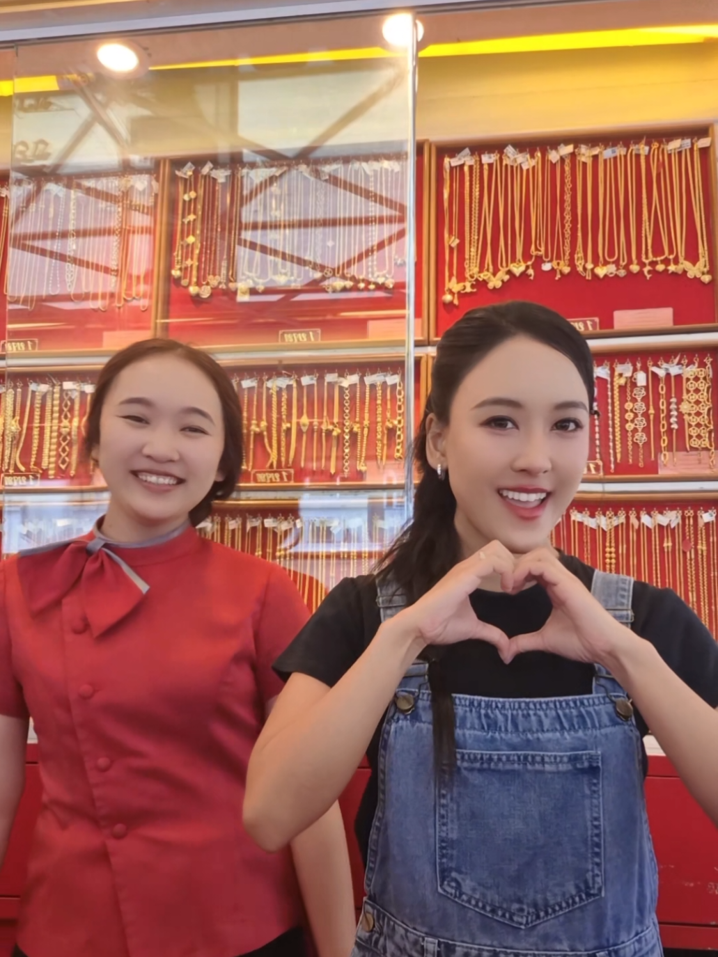 @Kanompie_Phanatchagorn