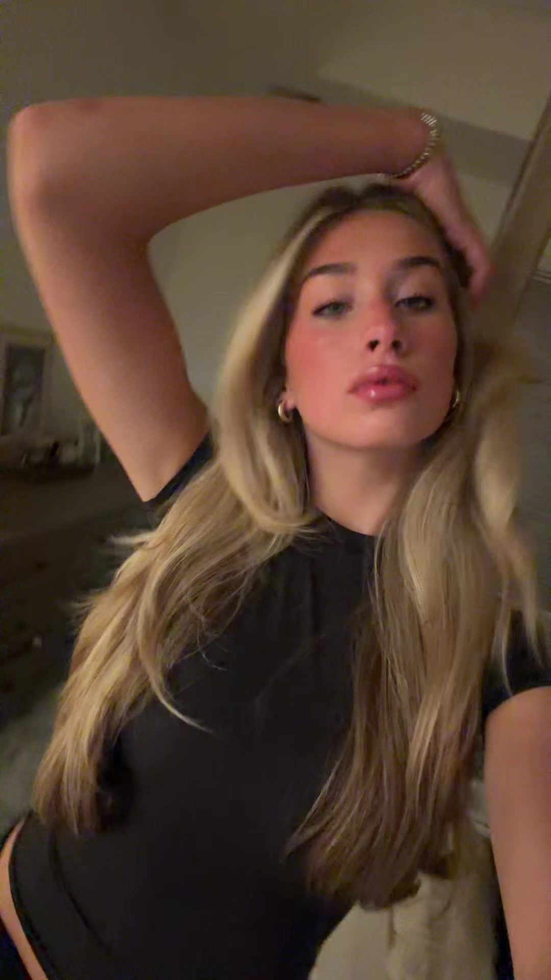 @Charly Nicole
