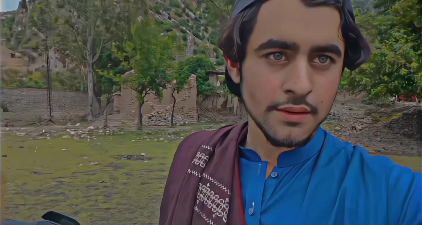 @✨️عمر آفریدی 🍂