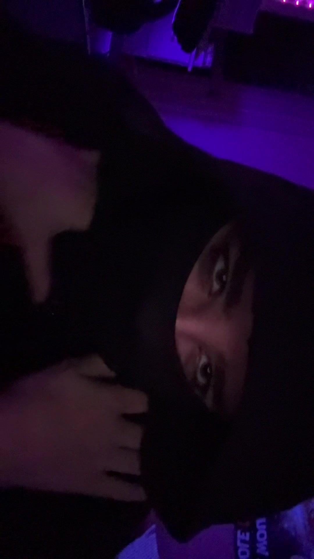 @🖤