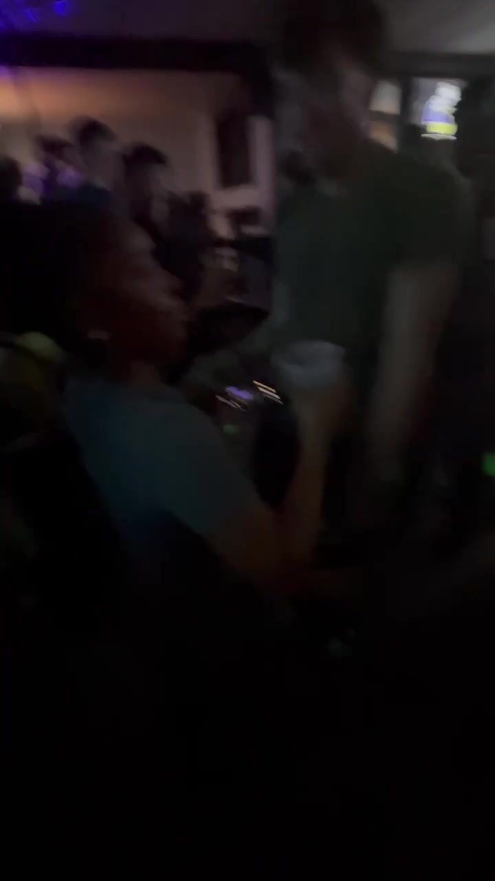 @auntiereny