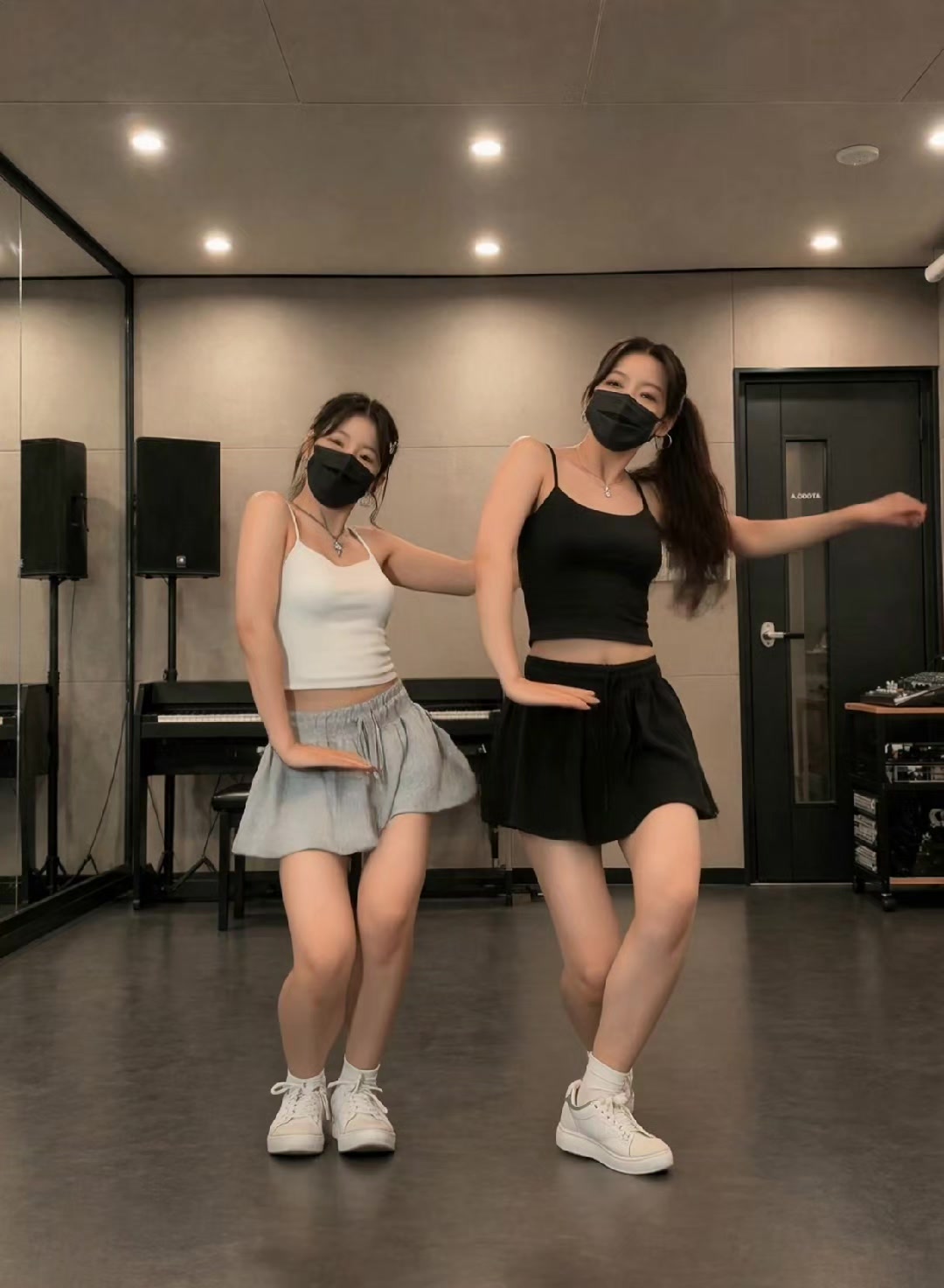 @수지니