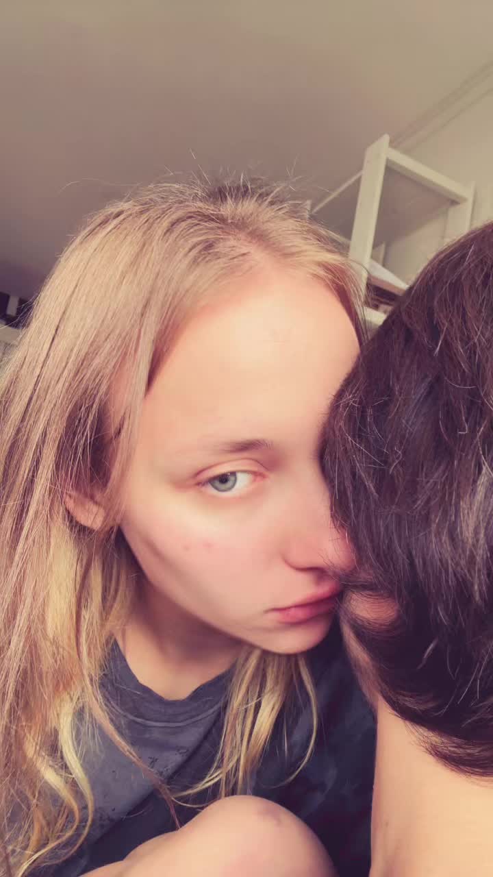 @kizzon