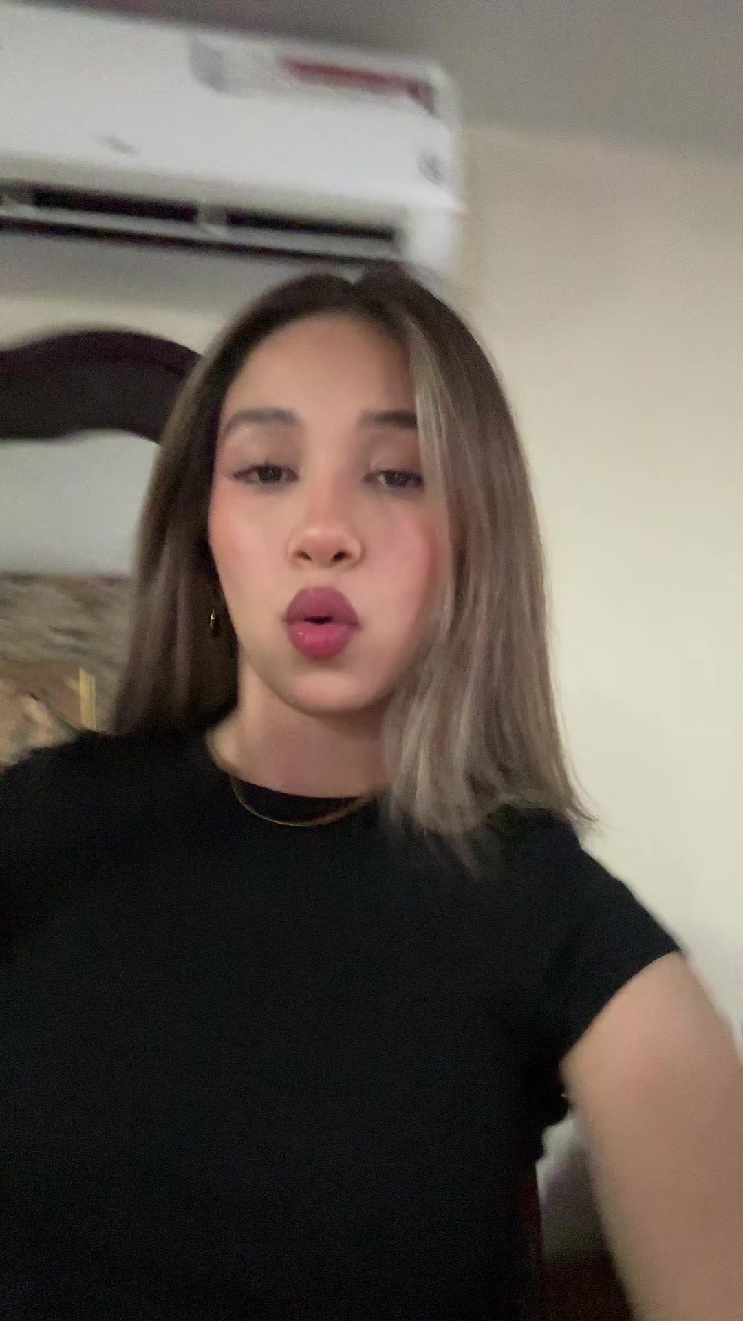 @tania.