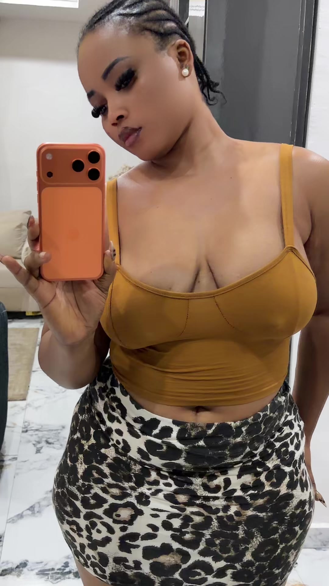 @monalisas collection