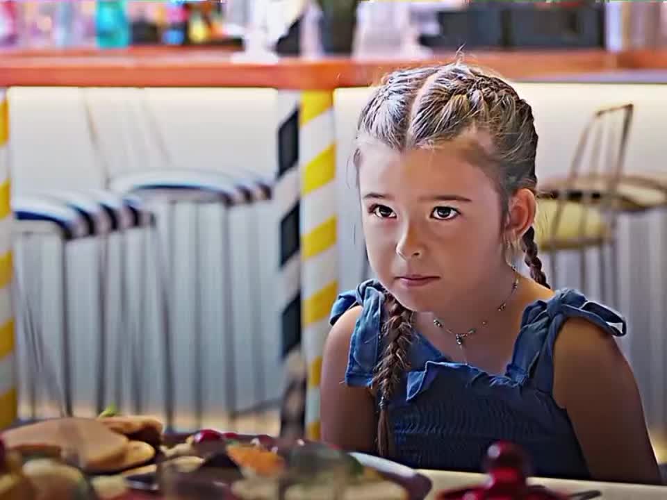 @༺𝓥𝓲𝓬𝓽𝓸𝓻𝓲𝓪༻