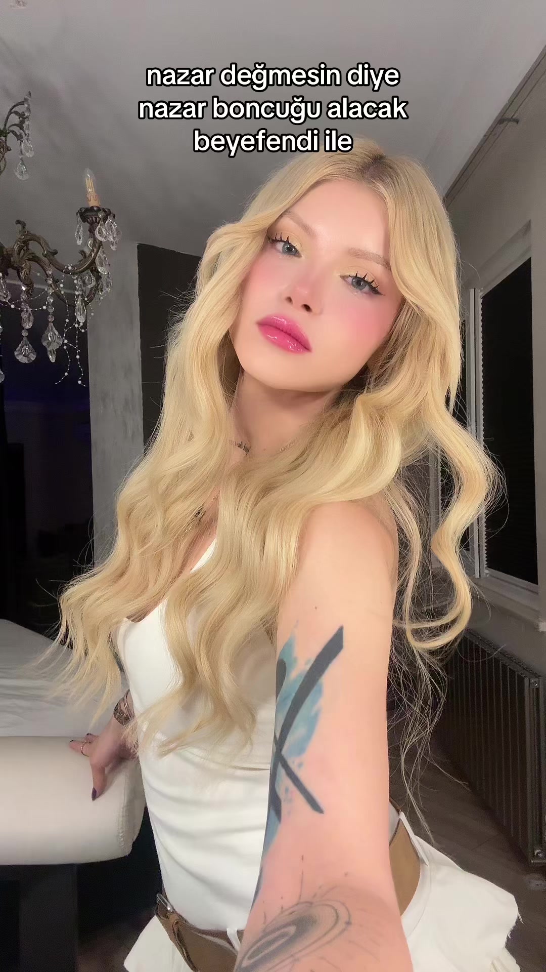 @Ayşeg&uuml;l