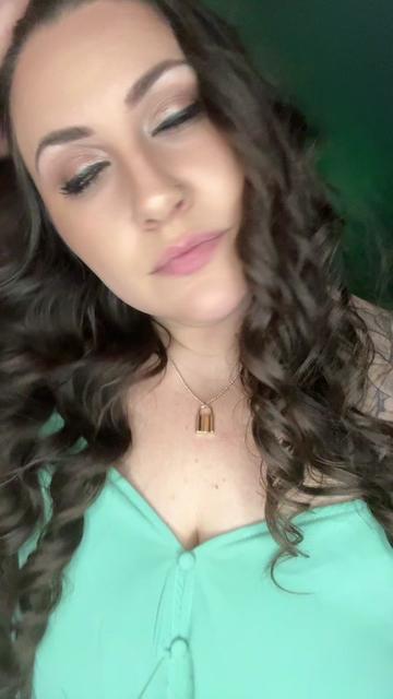@Greeneyedmom23 (Erin)