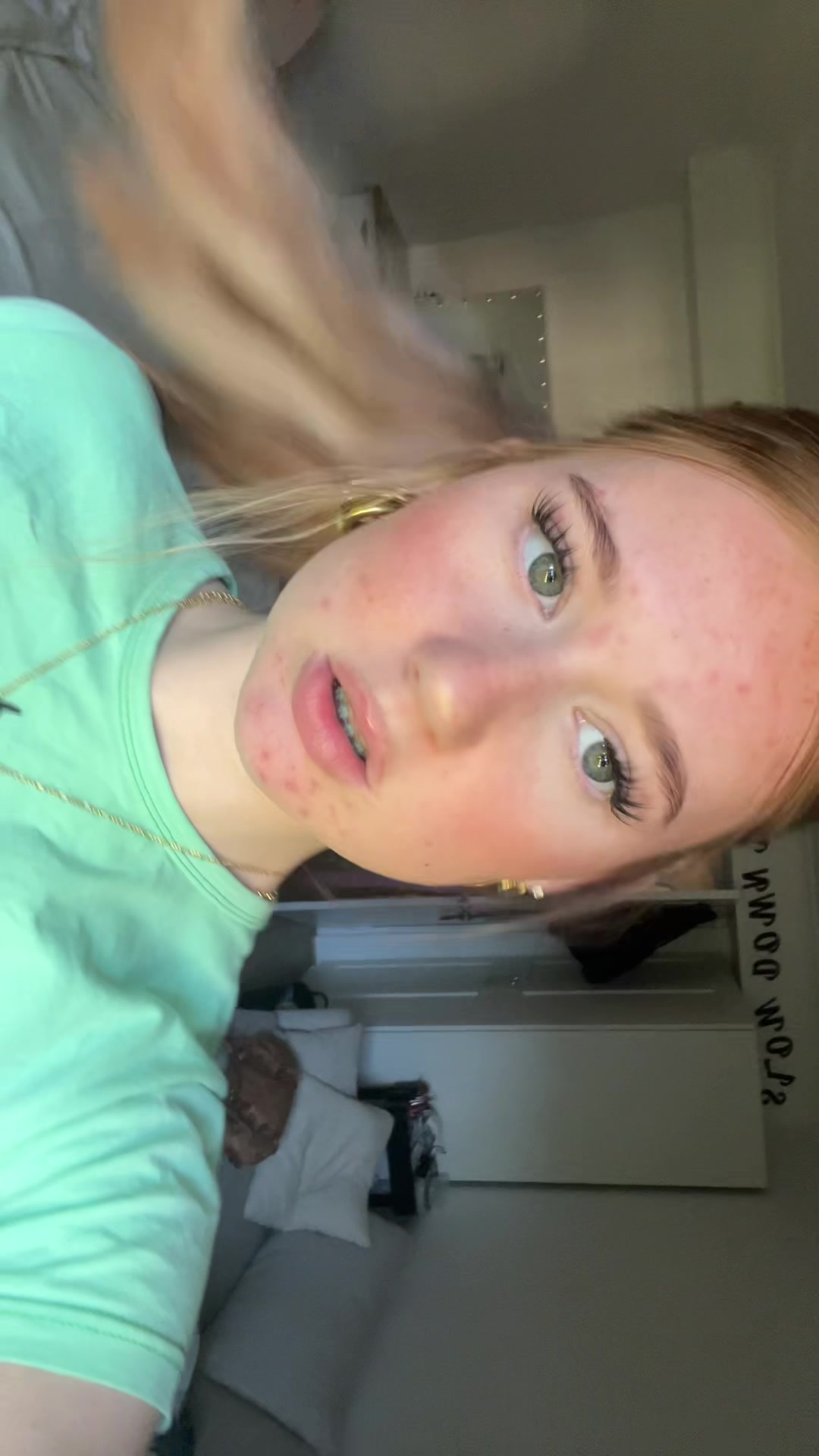 @chloefrederiksen_