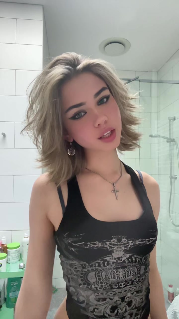 @S1ennaEst3lle
