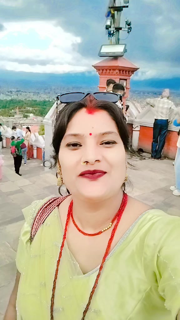 @Nimasah_08