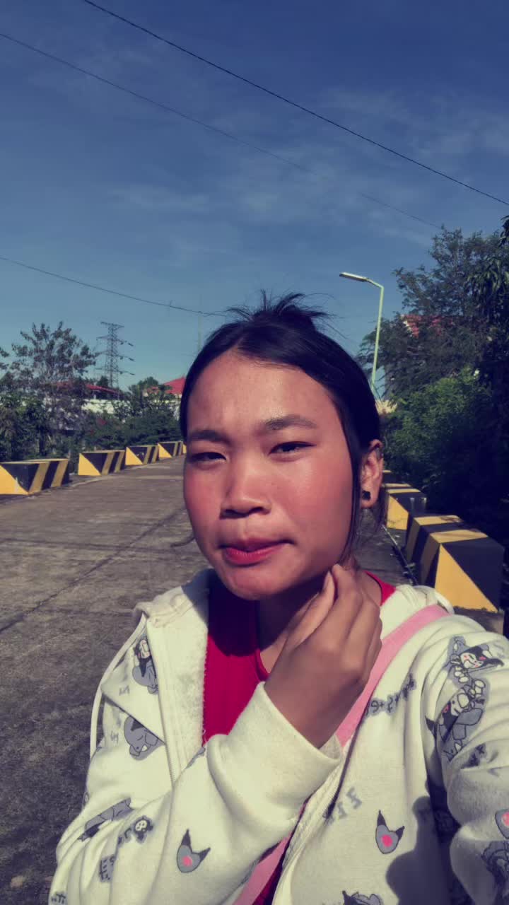 @ly.tham7