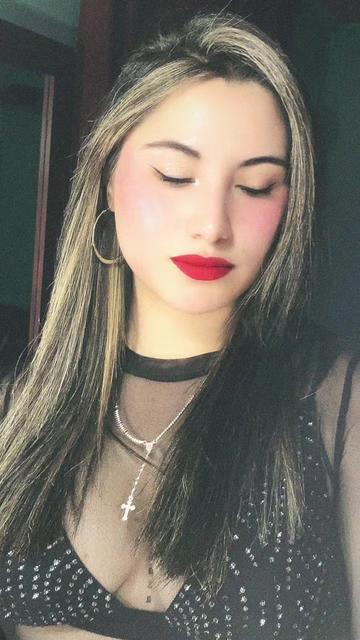 @Anabellaa
