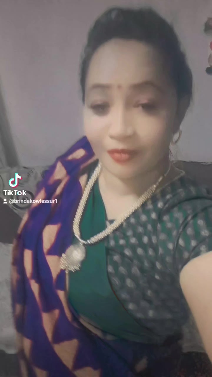 @Brinda_😗