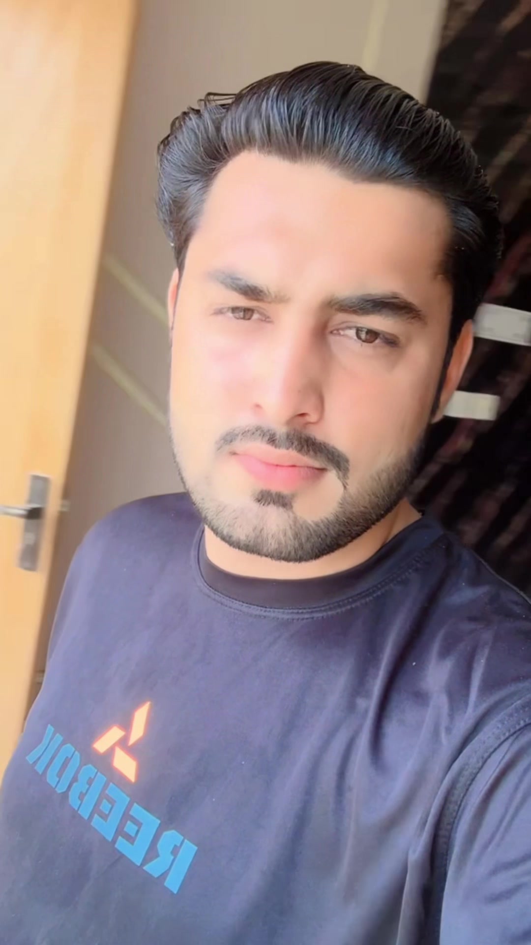 @Shakir Awan✨
