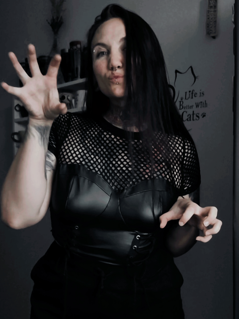 @Ninel_Metalgirl