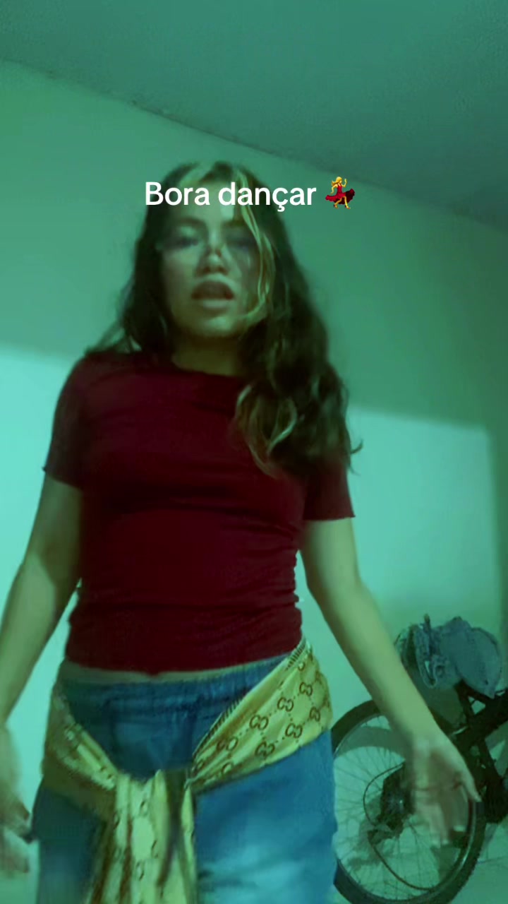 @Collyzinha 🤏
