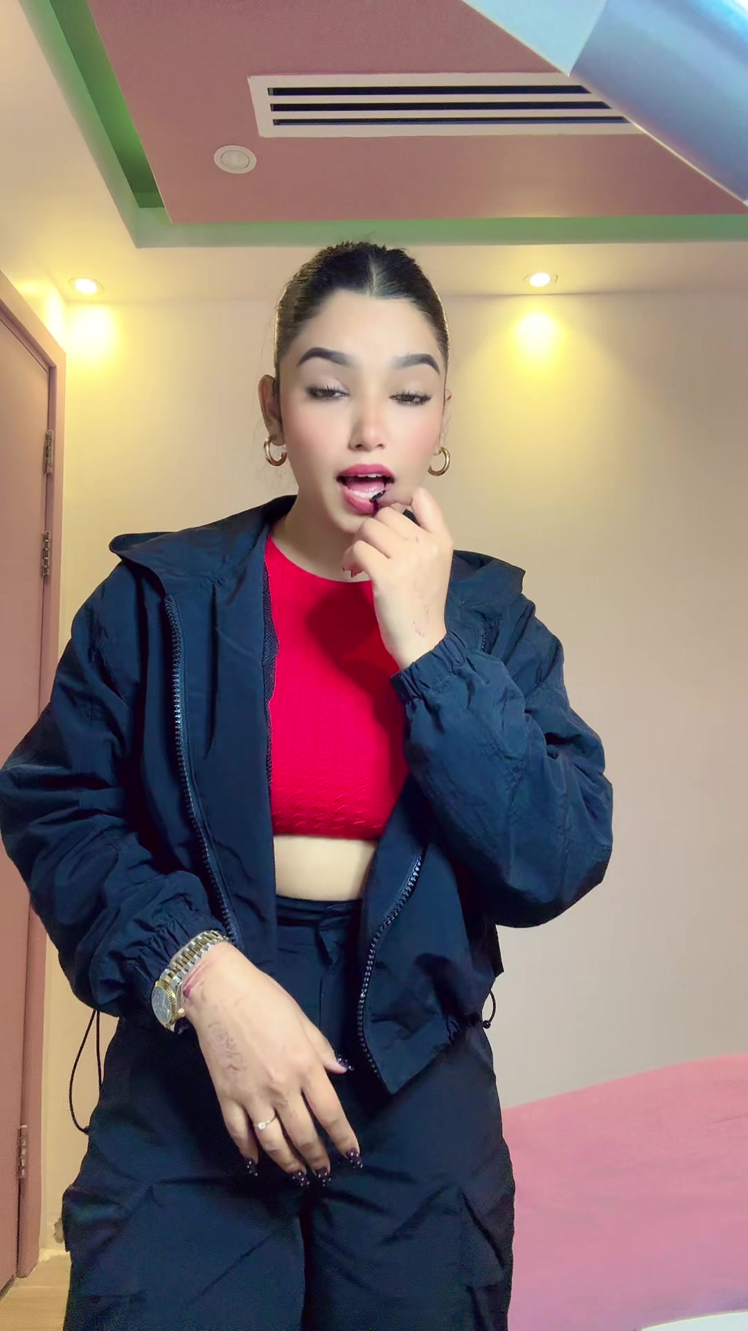 @Aliza rasaily 😍😍🇳🇵to 🇦🇪