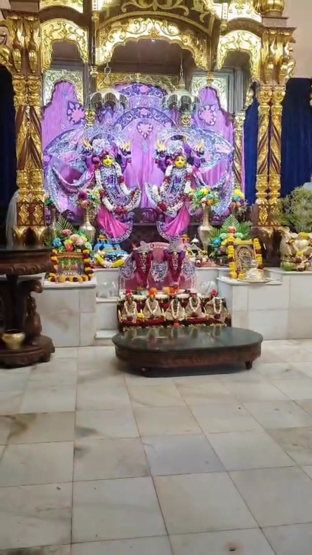 @राधगोबिनद दासि(हरीबोल)🦚🌏💚