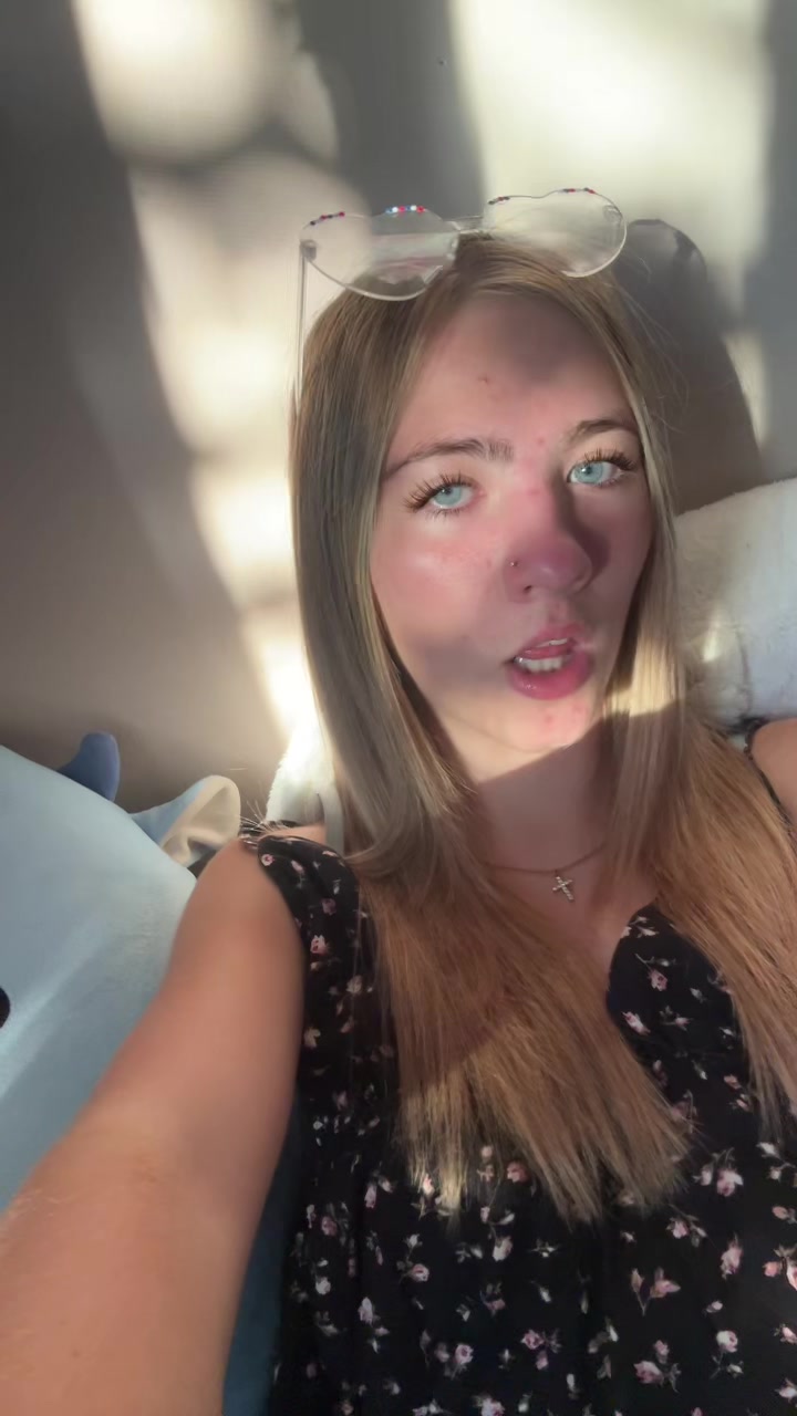 @livy.poo.16