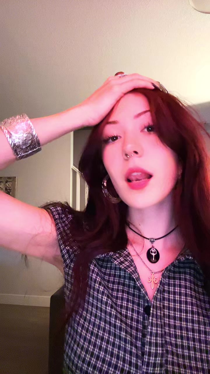 @evie