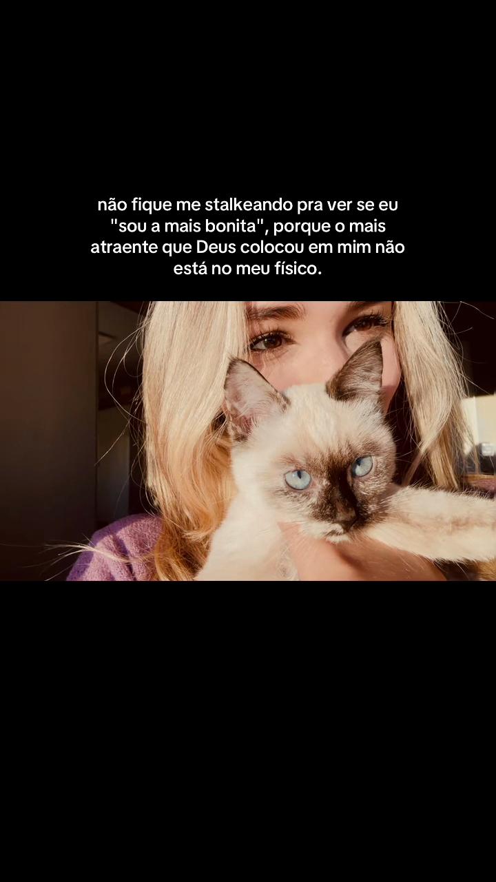 @Emilly💋ྀིྀི