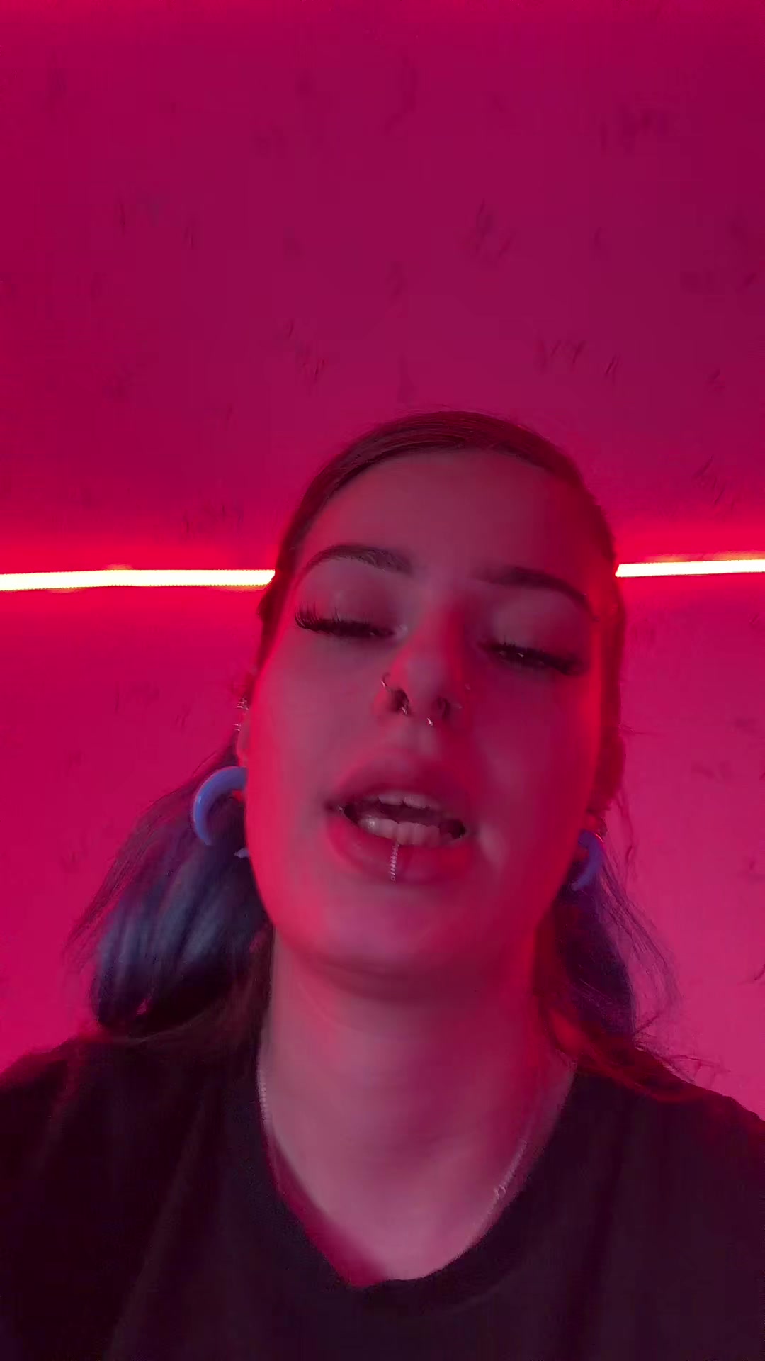 @_becca.cxv_