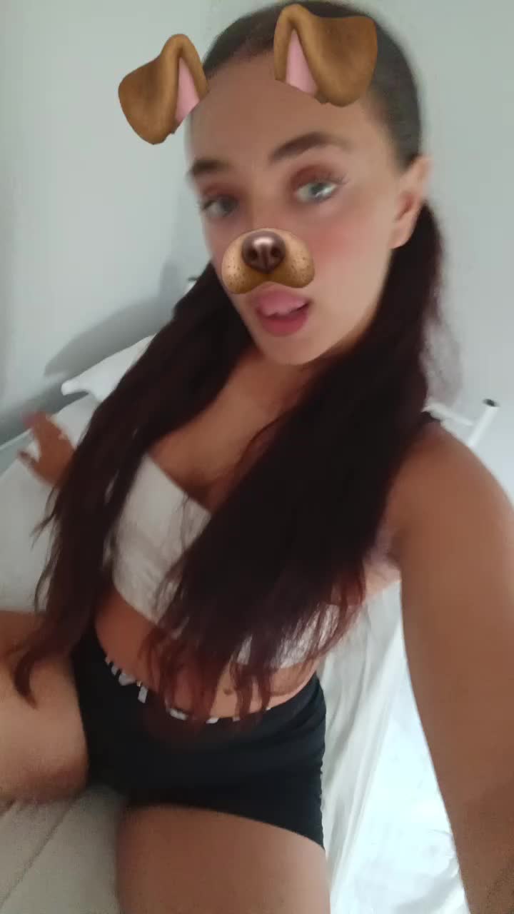 @j🌙