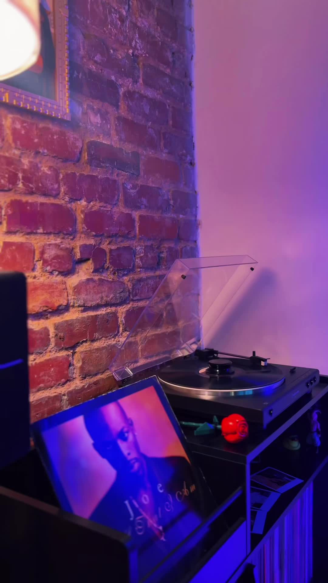 @Tre | Vinyl